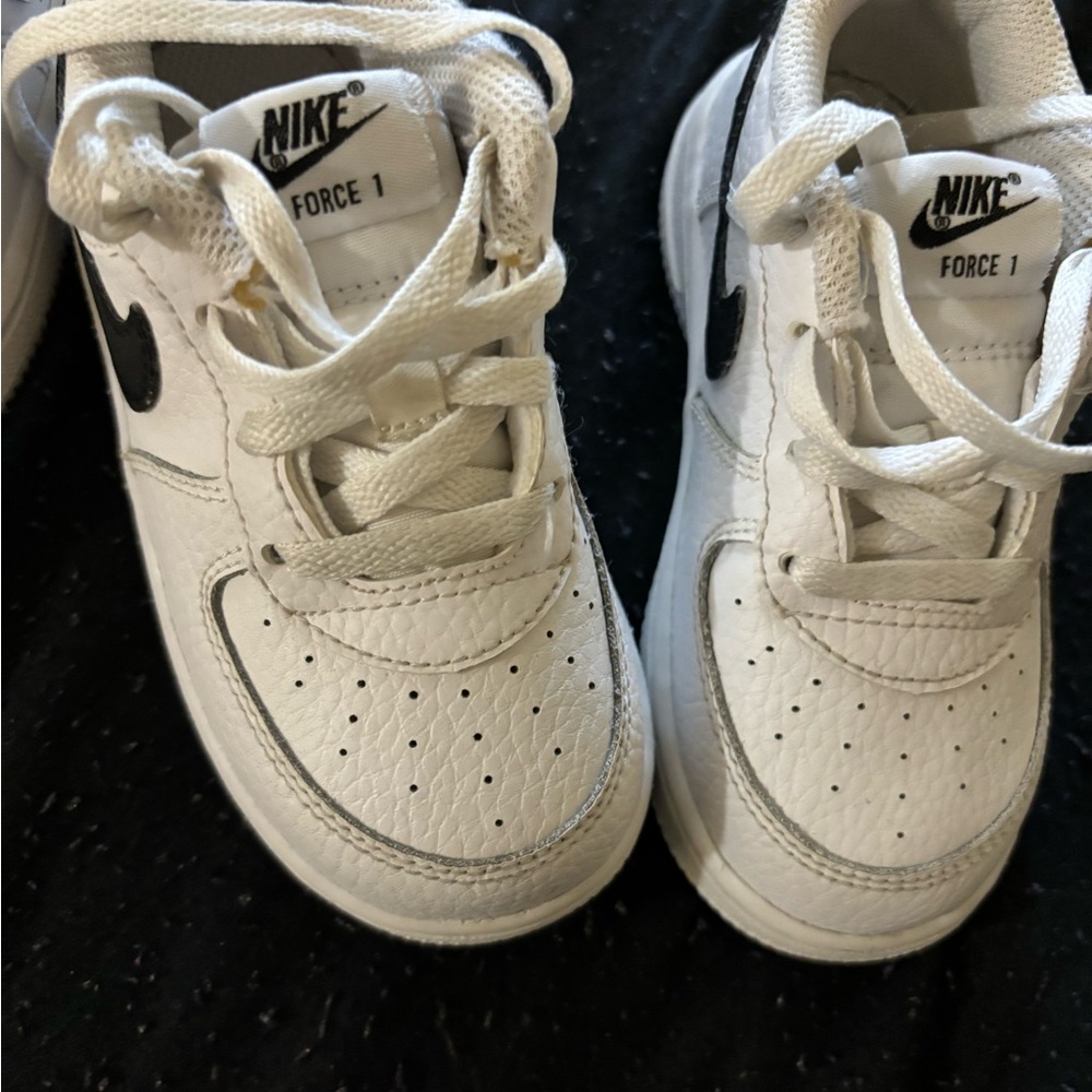 2 sneakers for the price of 1